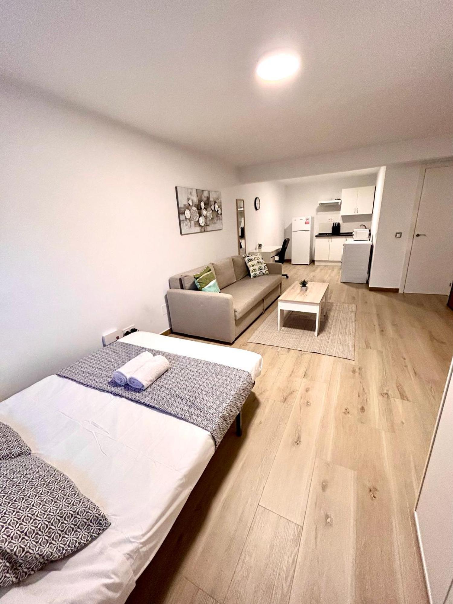 Apartamentos Ribadeo Madrid Exterior foto