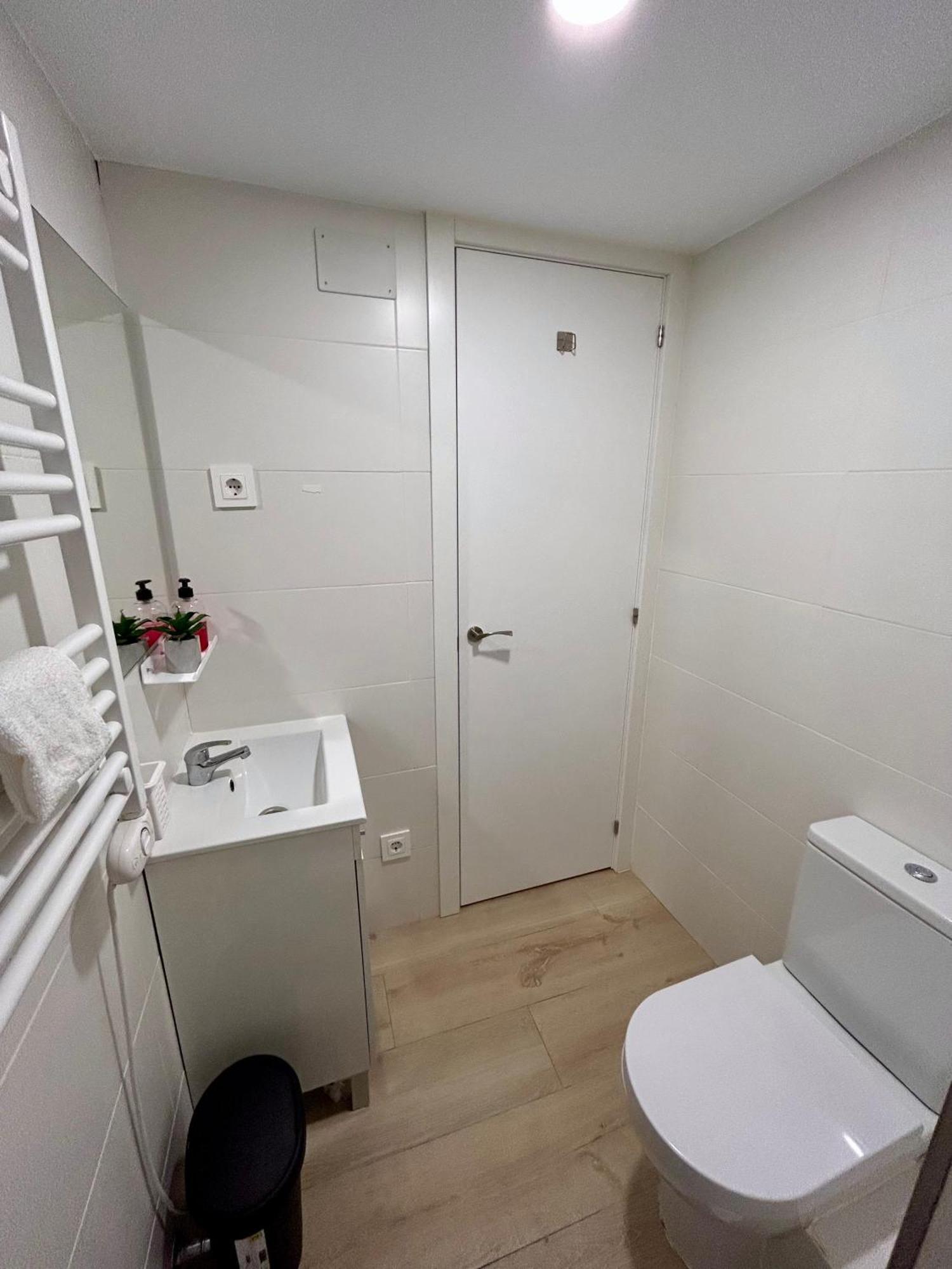 Apartamentos Ribadeo Madrid Exterior foto